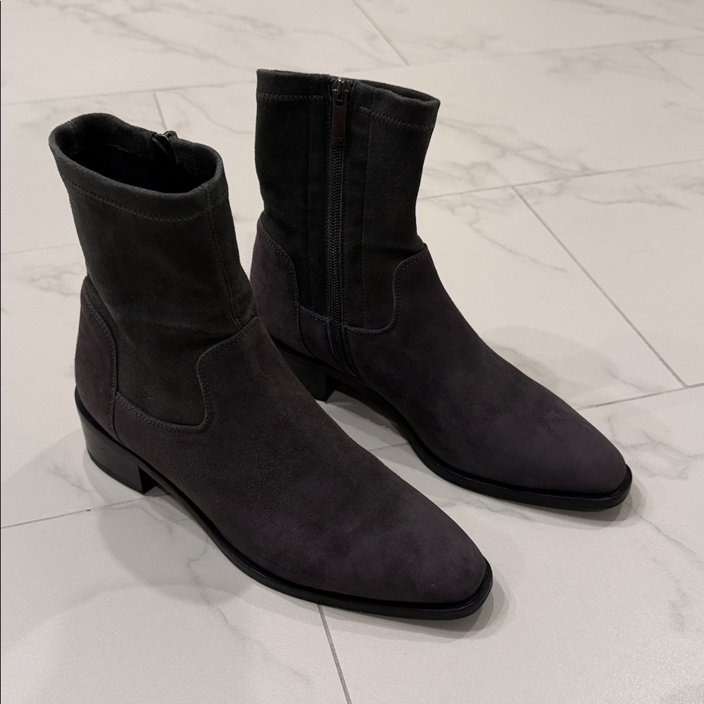Aquatalia Suede Dark Gray Ankle Boots, size 10 - Picture 3 of 3